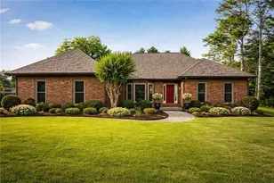 300 Saddle Creek Ln, Roswell, GA 30076 - Photo 1