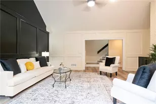 300 Saddle Creek Ln, Roswell, GA 30076 - Photo 12