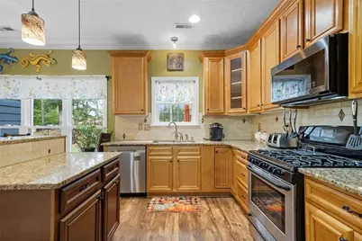 95 Tyler Woods Drive, Sharpsburg, GA 30277 - Photo 6