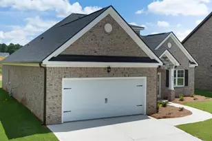 212 Umber Rd, Locust Grove, GA 30248 - Photo 2