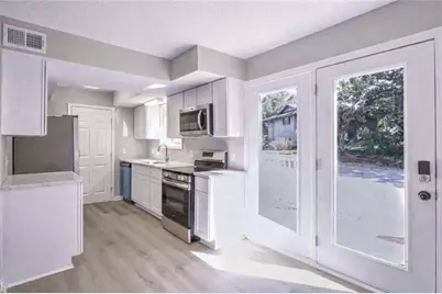 3989 Darryl Lane, Gainesville, GA 30506 - Photo 2