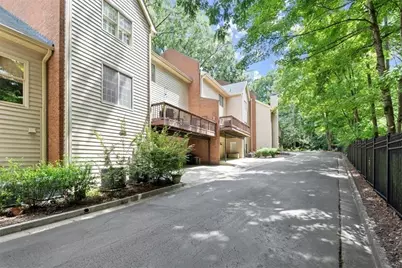40 Ivy Chase NE, Atlanta, GA 30342 - Photo 36