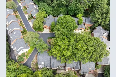 40 Ivy Chase NE, Atlanta, GA 30342 - Photo 38