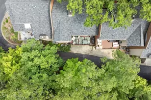 40 Ivy Chase NE, Atlanta, GA 30342 - Photo 34