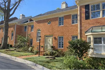 40 Ivy Chase NE, Atlanta, GA 30342 - Photo 2