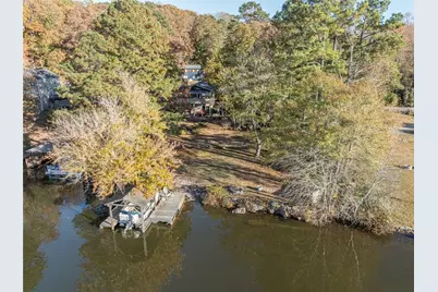 8704 Lake Drive, Snellville, GA 30039 - Photo 10