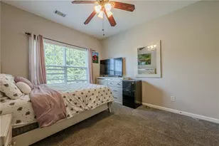 890 Sapphire Ln, Sugar Hill, GA 30518 - Photo 40