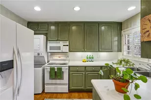 2556 Defoors Ferry Rd NW, Atlanta, GA 30318 - Photo 2