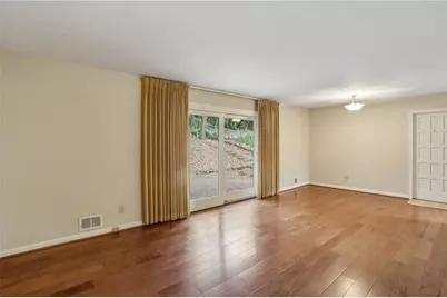 2556 Defoors Ferry Road NW, Atlanta, GA 30318 - Photo 12