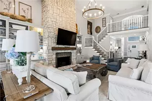 215 Woodchase Close NE, Atlanta, GA 30319 - Photo 2