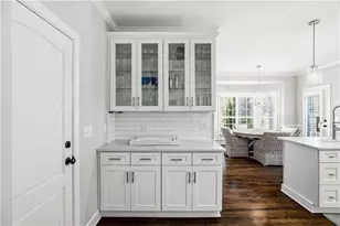 215 Woodchase Close NE, Atlanta, GA 30319 - Photo 16