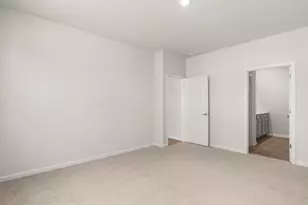 6017 Airedale Dr, Union City, GA 30213 - Photo 12