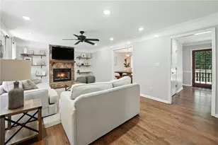 136 Plantation Trce, Woodstock, GA 30188 - Photo 4