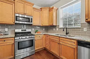 3184 Elmwood Ct, Atlanta, GA 30349 - Photo 8