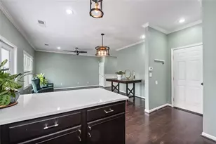 589 Whitaker St NW, Atlanta, GA 30318 - Photo 14