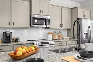 1055 Elowen Dr, Austell, GA 30168 - Photo 18