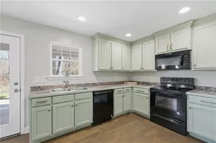 3930 Mabery Rd, Gainesville, GA 30507 - Photo 12