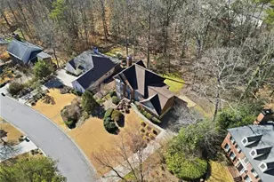 2130 Azalea Dr, Roswell, GA 30075 - Photo 4