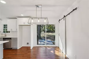 2198 Lower Roswell Rd, Marietta, GA 30068 - Photo 10