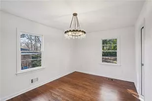 2198 Lower Roswell Rd, Marietta, GA 30068 - Photo 12