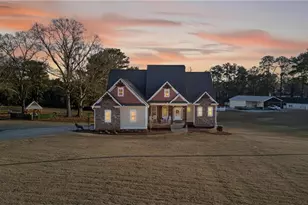 110 Riverbend Dr, McDonough, GA 30252 - Photo 2