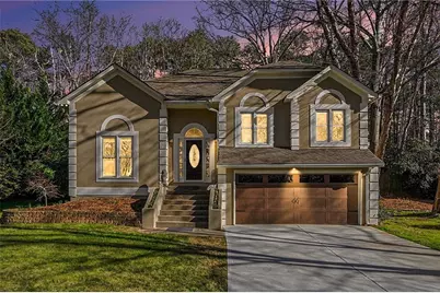 911 Brookmont Drive SW, Marietta, GA 30064 - Photo 2