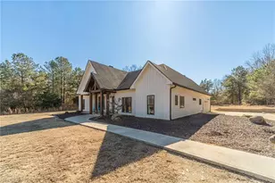 5304 S Apple Valley Rd, Jefferson, GA 30549 - Photo 2