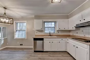 4211 Hideaway Dr, Tucker, GA 30084 - Photo 12