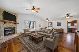 421 Cherokee Ct, Ellijay, GA 30540 - Photo 2