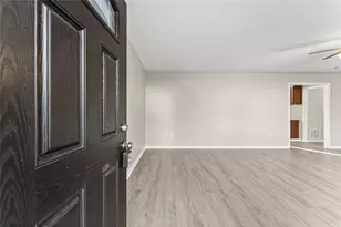 389 Skyline Dr, Toccoa, GA 30577 - Photo 4