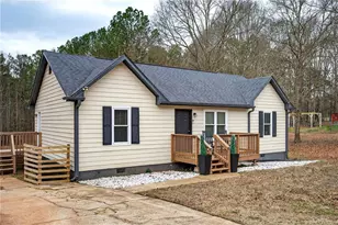 250 Prestigious Pl, Senoia, GA 30276 - Photo 2