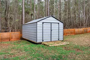 250 Prestigious Pl, Senoia, GA 30276 - Photo 26