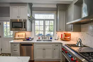 2901 Club Pl, Gainesville, GA 30506 - Photo 12