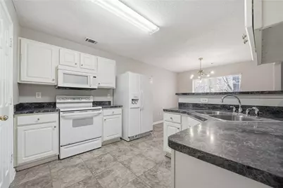 2297 Charleston Pointe SE, Atlanta, GA 30316 - Photo 2