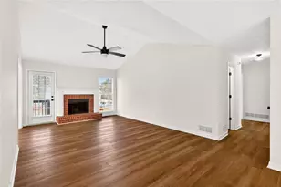 28 Maplewood Ln, Acworth, GA 30101 - Photo 6