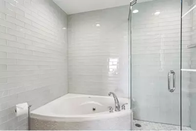 2881 Peachtree Road NE #1005, Atlanta, GA 30305 - Photo 14