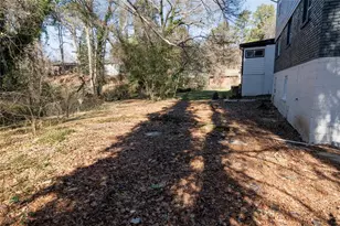 1471 Centra Villa Dr SW, Atlanta, GA 30311 - Photo 4