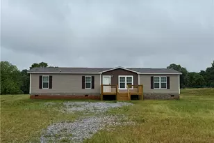 236 Dewaters Rd, Commerce, GA 30529 - Photo 1