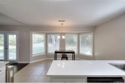 865 Oakhill Court, Stone Mountain, GA 30088 - Photo 8