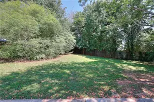 865 Oakhill Ct, Stone Mountain, GA 30088 - Photo 6