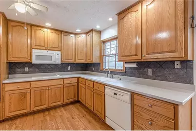 9996 Walden Drive, Jonesboro, GA 30238 - Photo 4