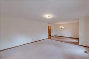 9996 Walden Dr, Jonesboro, GA 30238 - Photo 16