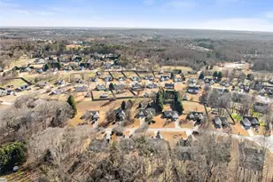 5740 Rolling Meadow Ln, Flowery Branch, GA 30542 - Photo 44