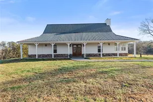 552 Vista View Pl, Cleveland, GA 30528 - Photo 2