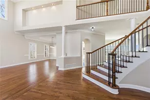 230 Leaf Ct, Alpharetta, GA 30005 - Photo 4