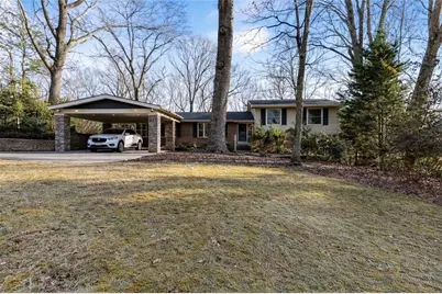 825 Beverly Drive, Gainesville, GA 30501 - Photo 4