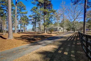 142 Carr Rd, Lagrange, GA 30241 - Photo 2