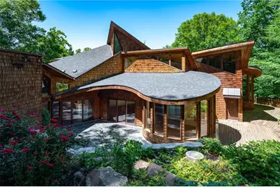 120 Laurel Drive NE, Atlanta, GA 30342 - Photo 1