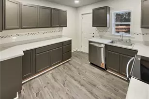 28 Elm St, Hampton, GA 30228 - Photo 6