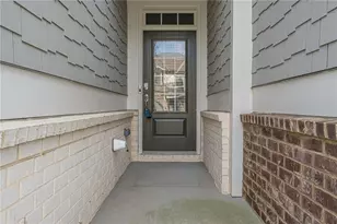 628 Isom Walk, Suwanee, GA 30024 - Photo 4